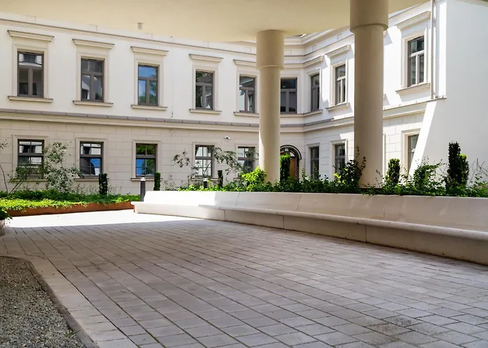 Househost Apt Smoleńsk 33-308A